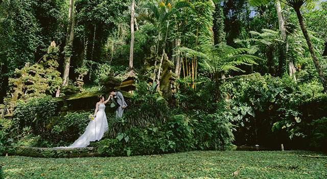 ウォーターフォールウェディング atロイヤルピタマハ