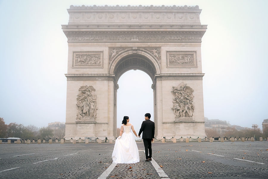 ヨーロッパ結婚式・挙式・ウェディング「フランス・パリ 早朝フォトウェディング」卒花フォト・卒花写真