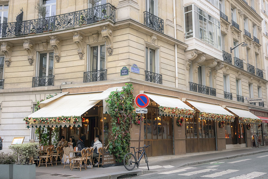 ヨーロッパ結婚式・挙式・ウェディング「フランス・パリ 早朝フォトウェディング」卒花フォト・卒花写真