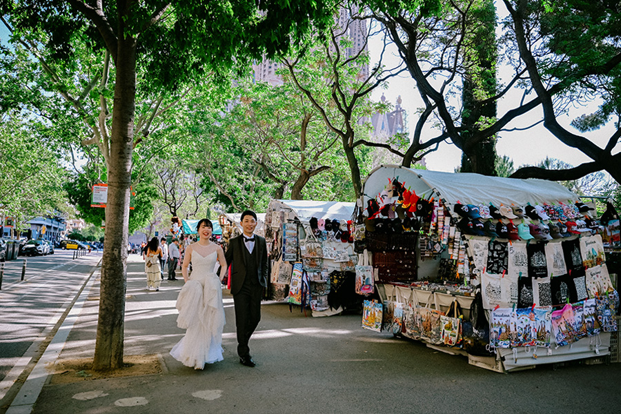 ヨーロッパ結婚式・挙式・ウェディング「スペイン・バルセロナ教会フォトウェディング」フォト
