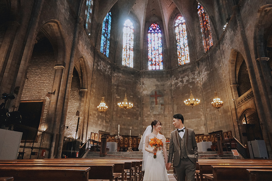 ヨーロッパ結婚式・挙式・ウェディング「スペイン・バルセロナ教会フォトウェディング」フォト