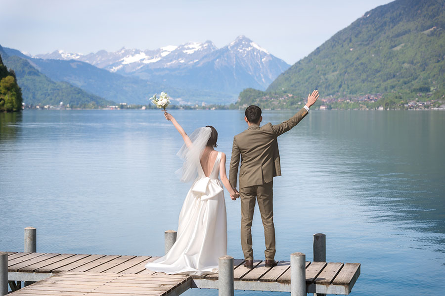ヨーロッパ結婚式・挙式・ウェディング「スイス（インターラーケン泊）フォトウェディング」卒花フォト・卒花写真