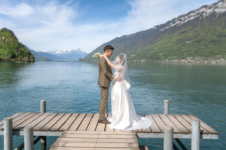ヨーロッパ結婚式・挙式・ウェディング「スイス（インターラーケン泊）フォトウェディング」卒花フォト・卒花写真