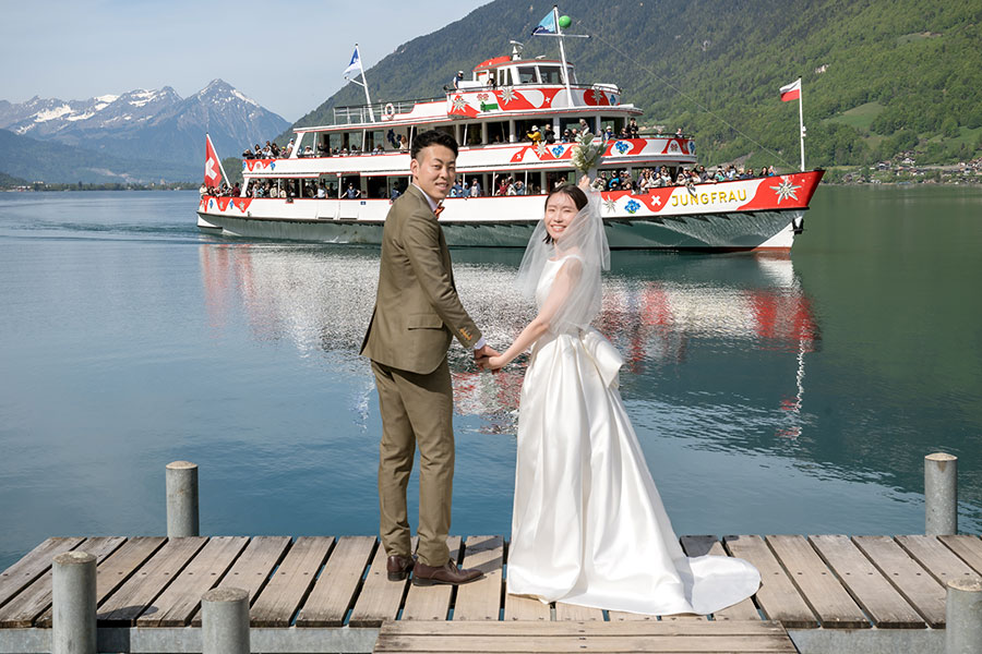 ヨーロッパ結婚式・挙式・ウェディング「スイス（インターラーケン泊）フォトウェディング」卒花フォト・卒花写真