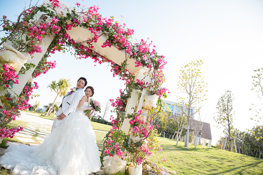 沖縄結婚式・挙式・ウェディング「ザ・ギノザリゾート 美らの教会」フォト