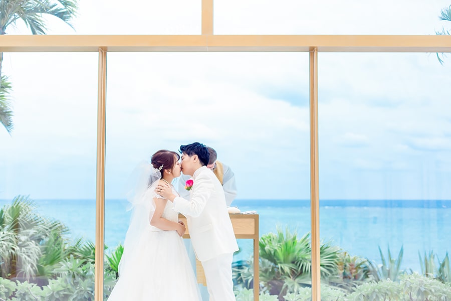 沖縄結婚式・挙式・ウェディング「ザ・ギノザリゾート 美らの教会」フォト・体験写真・体験レポート