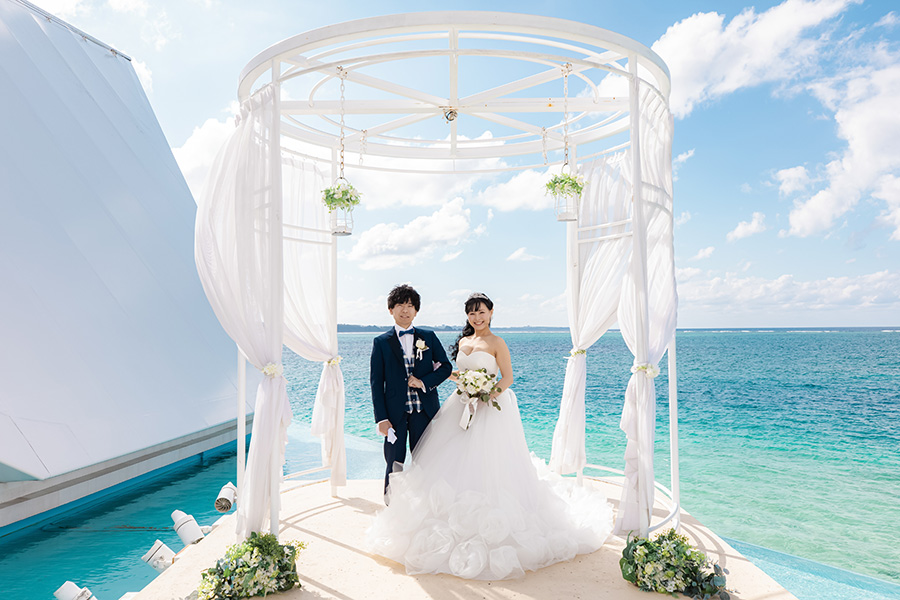 沖縄結婚式・挙式・ウェディング「アートグレイス オーシャンフロント ガーデンチャペル 沖縄」写真・レポート