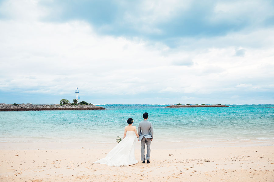 沖縄結婚式・挙式・ウェディング「アートグレイス オーシャンフロント ガーデンチャペル 沖縄」写真・レポート