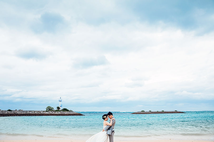 沖縄結婚式・挙式・ウェディング「アートグレイス オーシャンフロント ガーデンチャペル 沖縄」写真・レポート