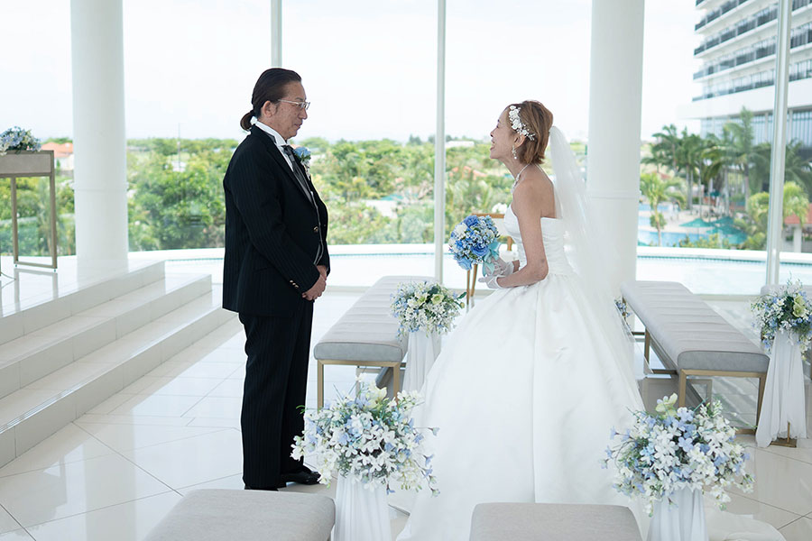 沖縄結婚式・挙式・ウェディング「チャペル＆ビーチフォトプラン シーシェルブルー」写真・レポート