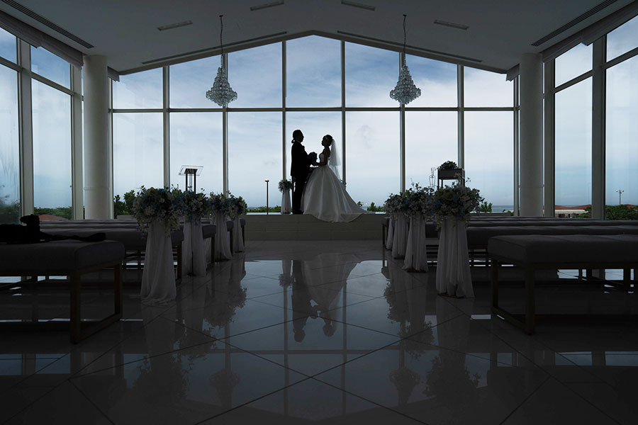 沖縄結婚式・挙式・ウェディング「チャペル＆ビーチフォトプラン シーシェルブルー」写真・レポート
