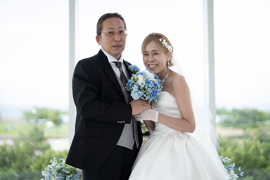 沖縄結婚式・挙式・ウェディング「チャペル＆ビーチフォトプラン シーシェルブルー」写真・レポート