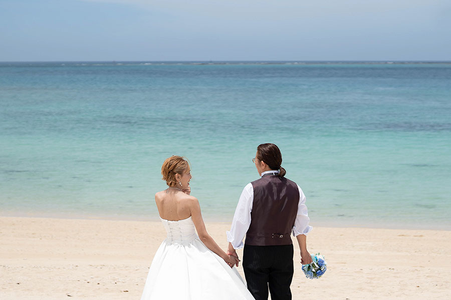 沖縄結婚式・挙式・ウェディング「チャペル＆ビーチフォトプラン シーシェルブルー」写真・レポート