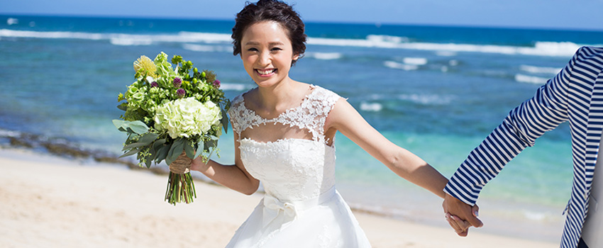 沖縄結婚式・挙式の服装・ドレス